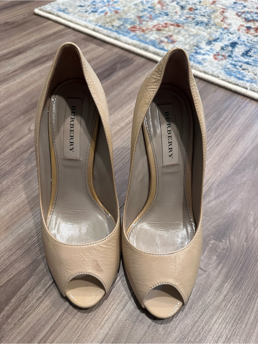 Burberry Beige Peep-Toe Leather Heels